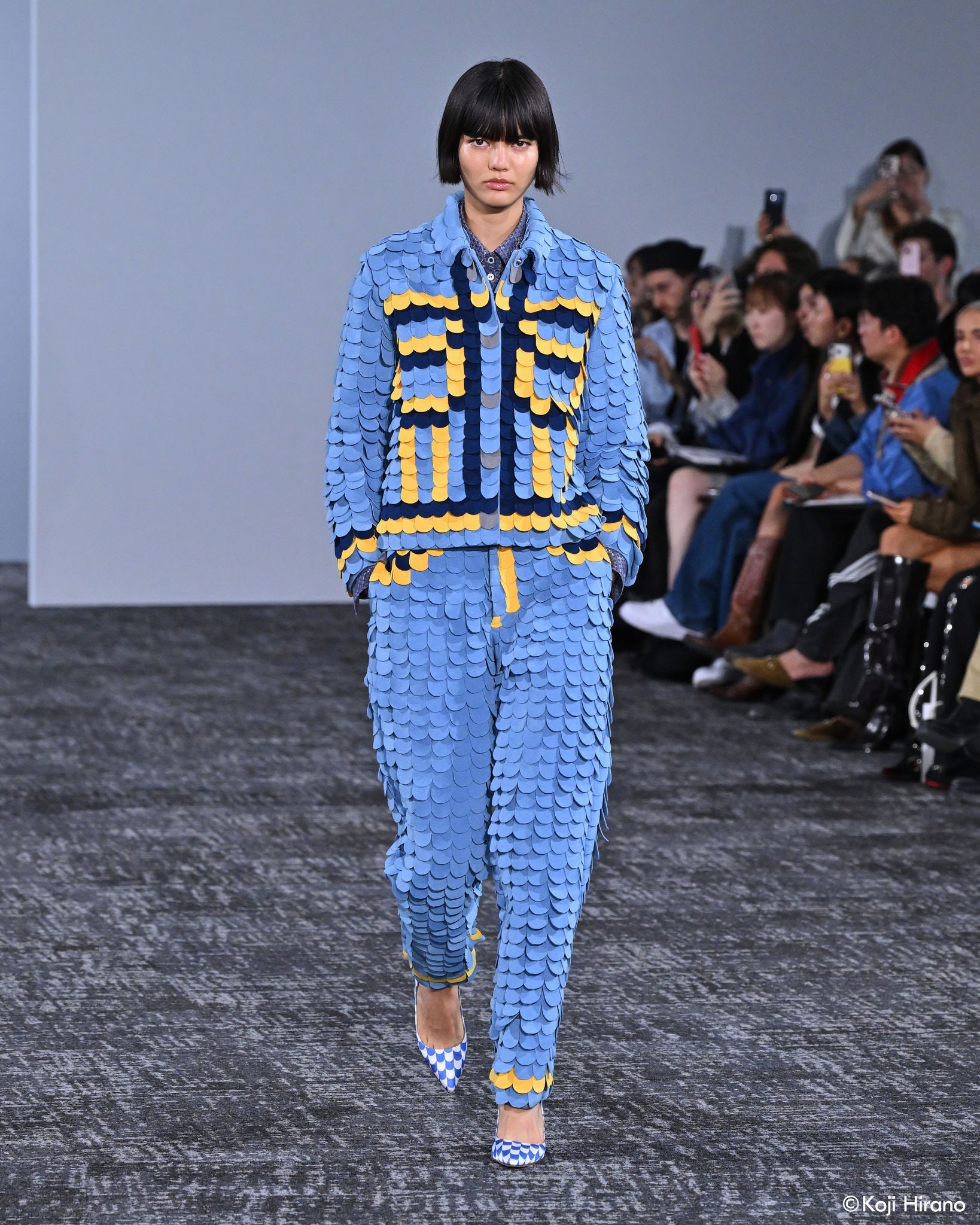 ANREALAGE_SKIN_LOOK13_c