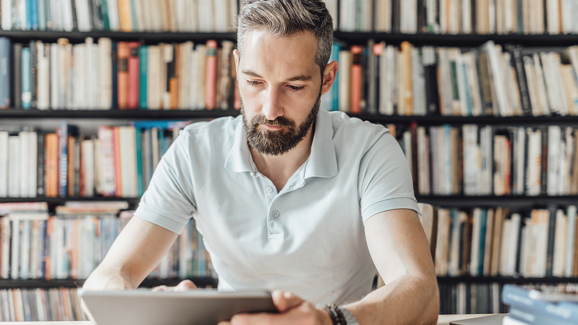 man printing and managing workflow from ipad