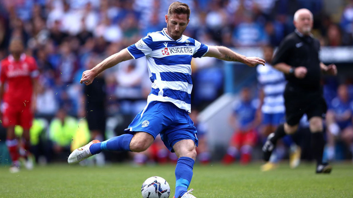 Kyocera sponsored the Reading FC Legends match shirts