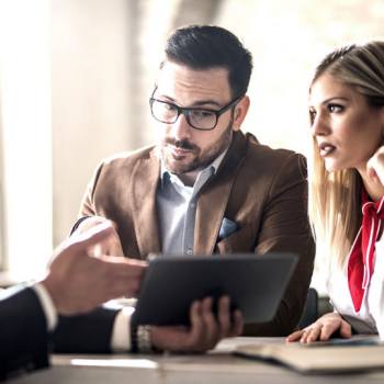 How to achieve customer satisfaction through content management